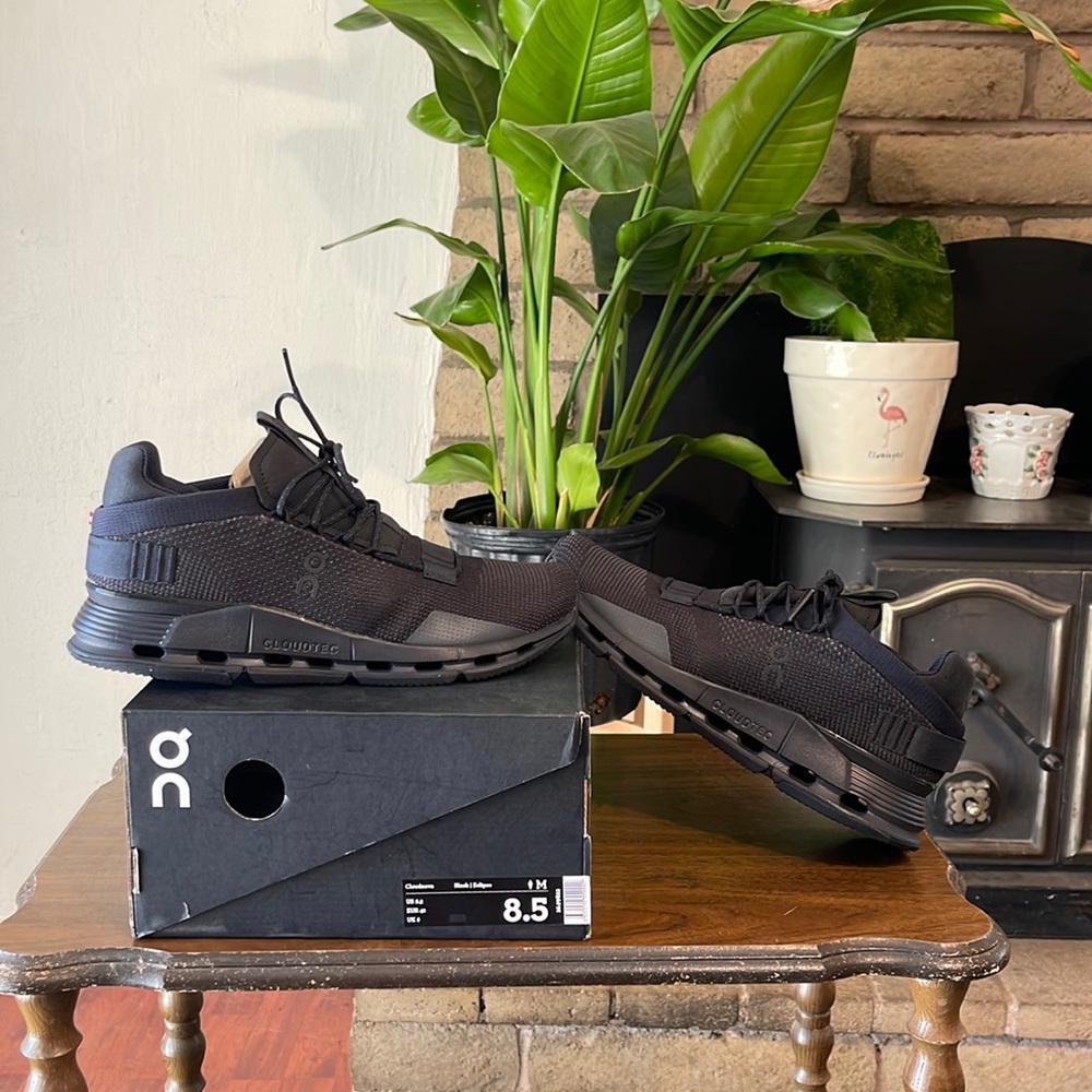 BRAND NEW!!! CloudNova Shoes Black/Eclipse Color Size 8.5